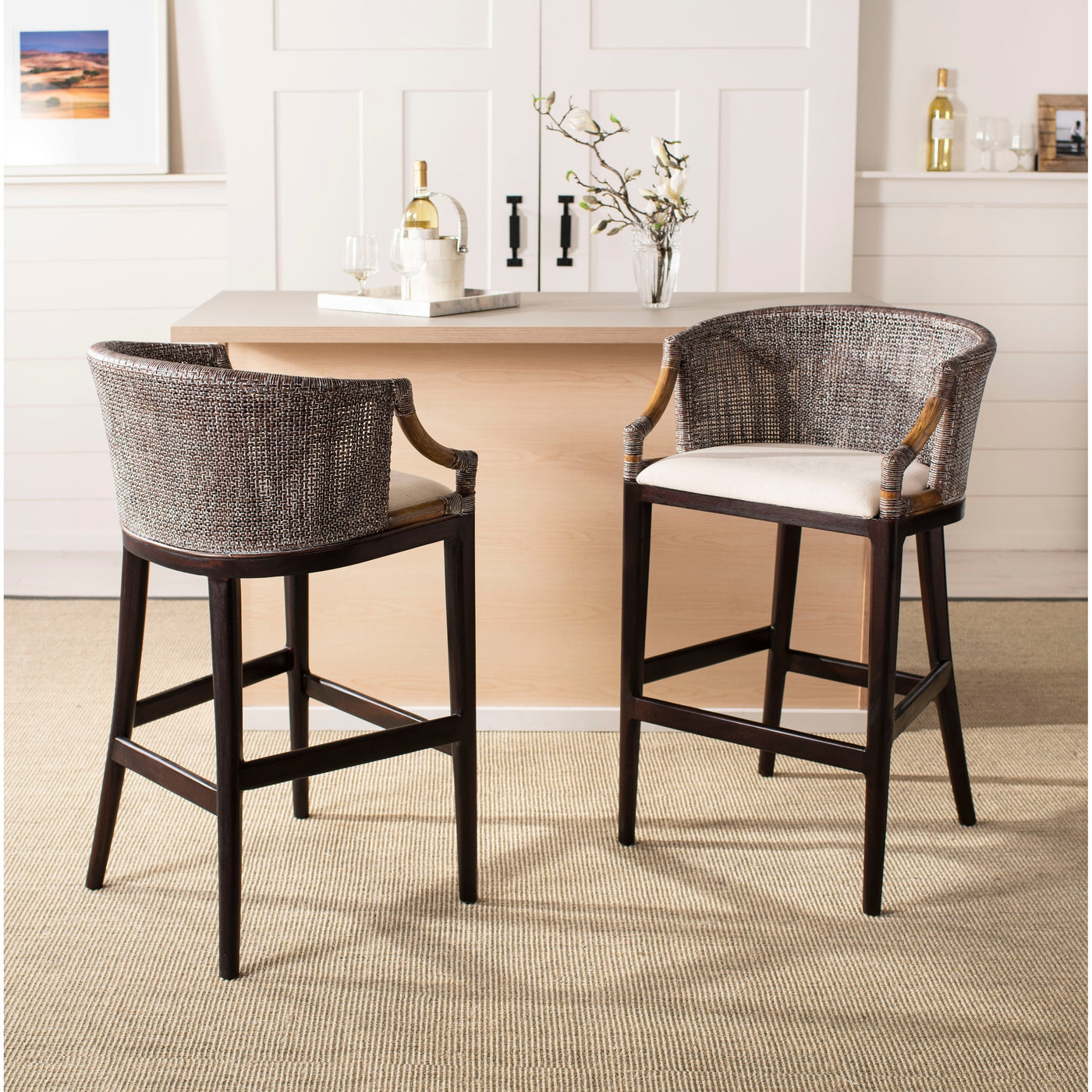 SAFAVIEH Virona Rattan 30-inch Bar Stool - 22.3 W x 20.5 L x 39 H - 22Wx21Dx39H